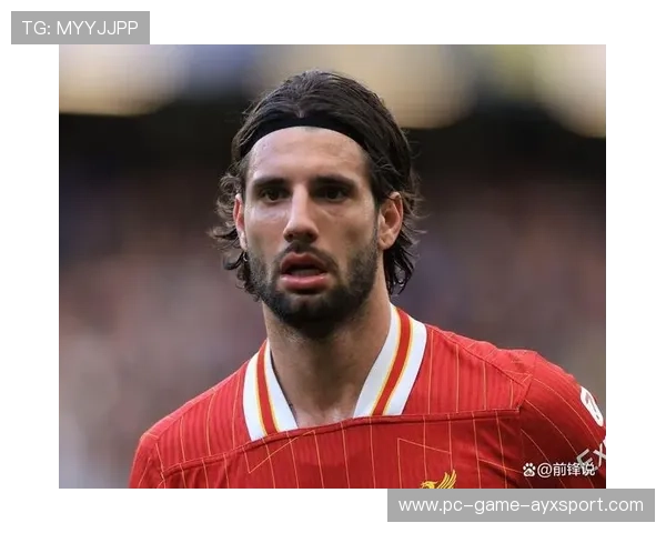 利物浦索博斯洛伊禁区爆射皮球直挂上角：技术与速度的完美结合