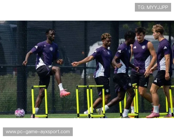 曼联青训新星崭露头角，年轻力量为球队争光