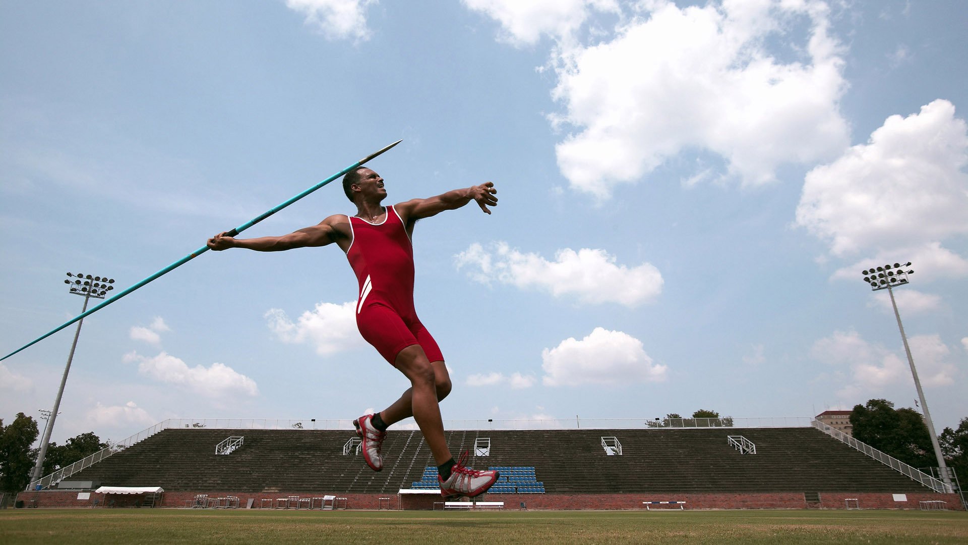 《电竞赛事中的“黑科技”大比拼：未来场景无限可能》，电竞赛事预测分析
